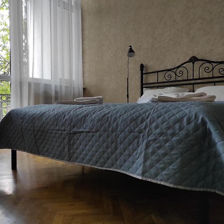 Tranquil Apartment In Vake 第比利斯 外观 照片