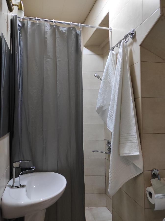 Tranquil Apartment In Vake 第比利斯 外观 照片