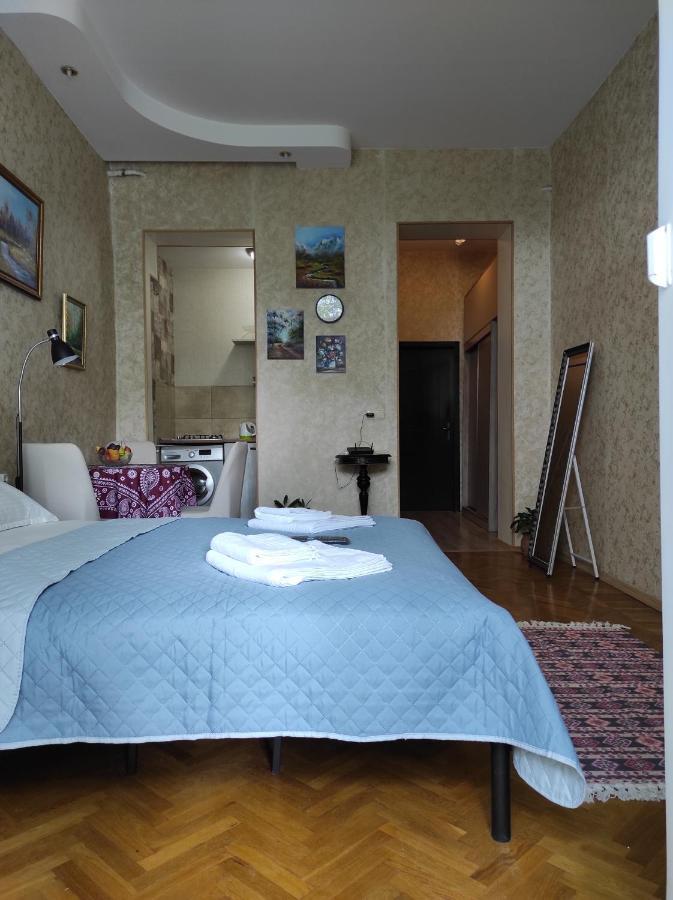 Tranquil Apartment In Vake 第比利斯 外观 照片