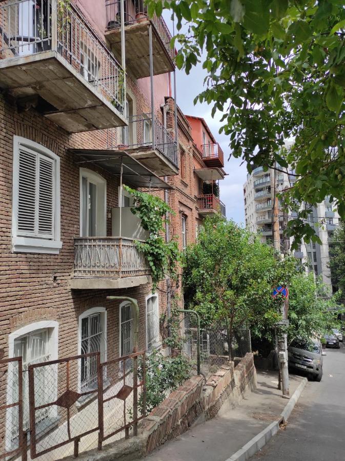 Tranquil Apartment In Vake 第比利斯 外观 照片