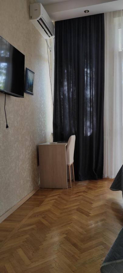 Tranquil Apartment In Vake 第比利斯 外观 照片